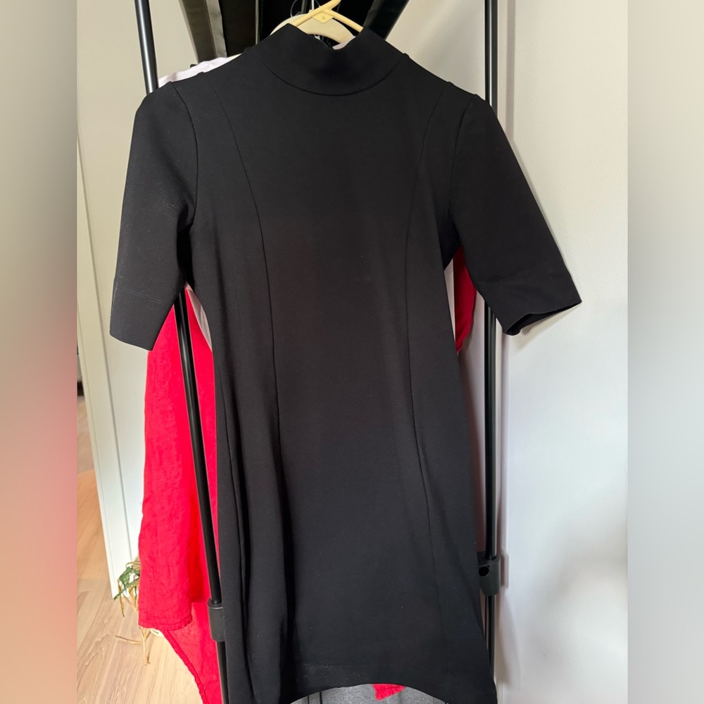 DKNY stretchy black dress